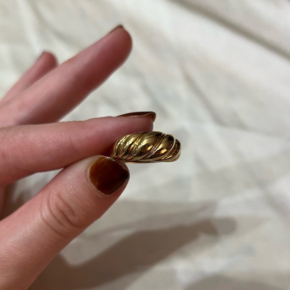 Mejuri Croissant Dôme Ring | gold vermeil 925 silver